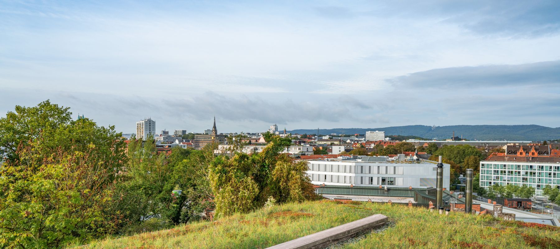 Campus-Blick vom obersten Stockwerk des Wohnheims.
